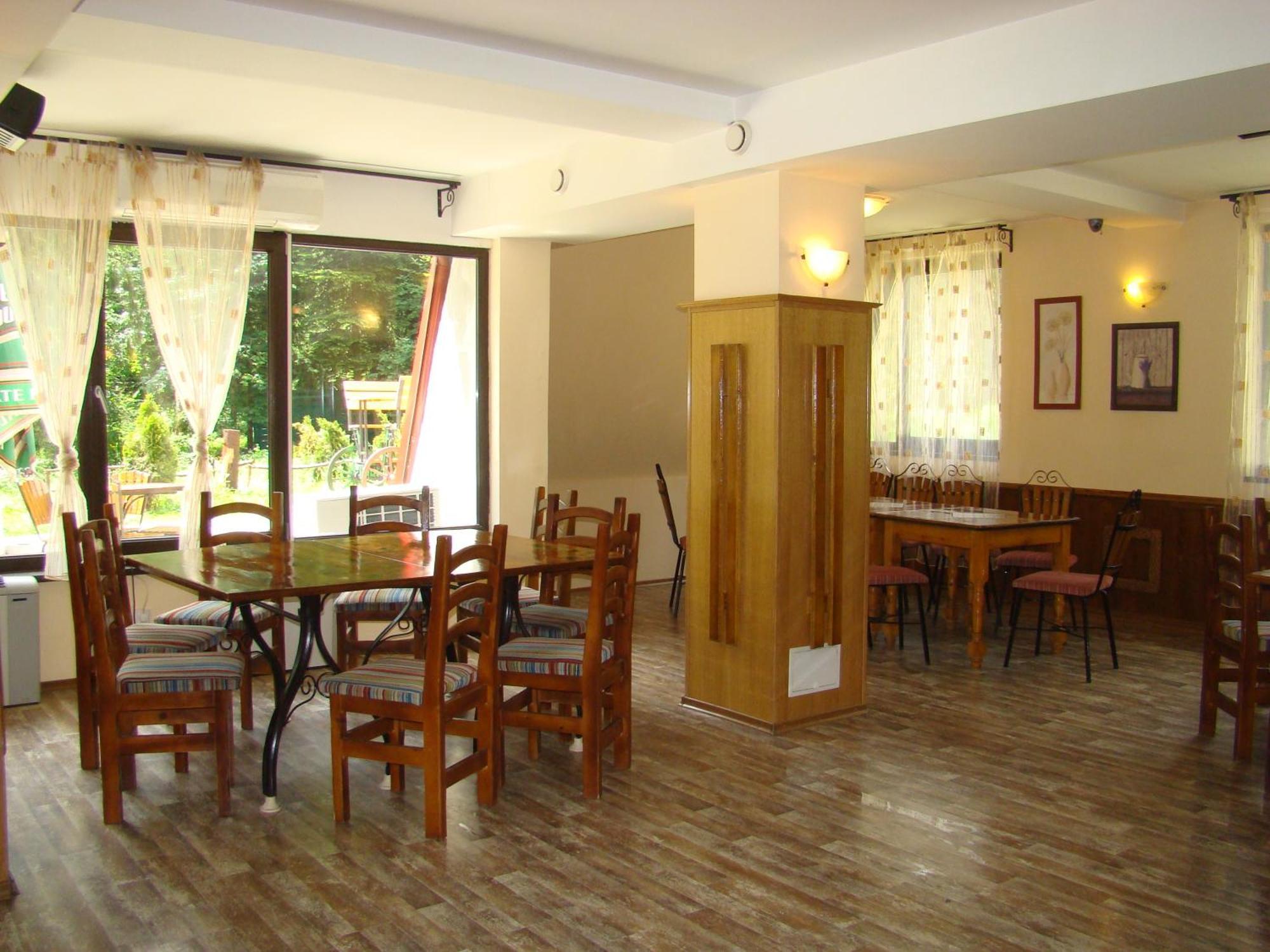 Hotel Zada Predeal Restoran fotoğraf